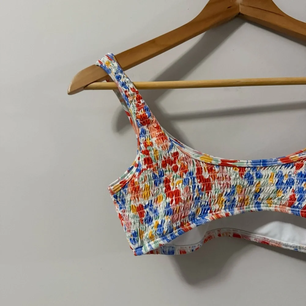 L*Space Izzie Smocked Floral Scoop Neck Bikini TOP ONLY Swim Swimwear Flowers